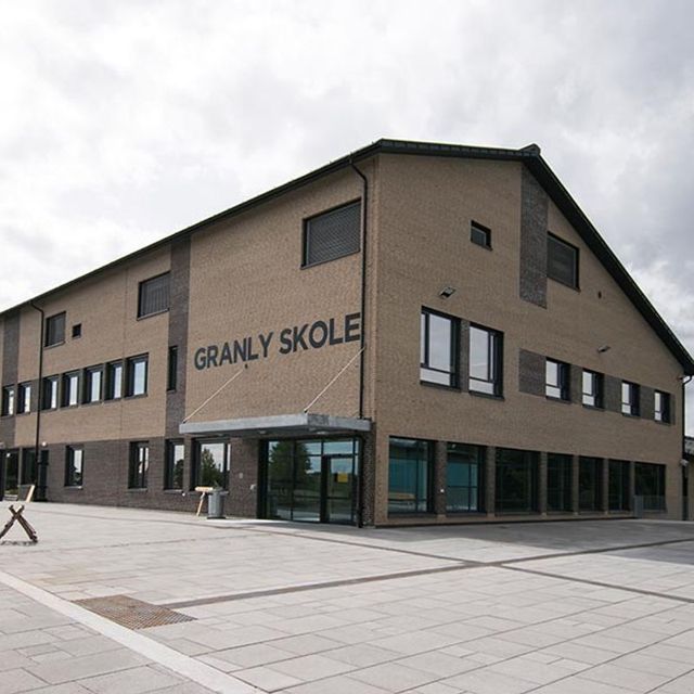 Fasaden av Granly barneskole